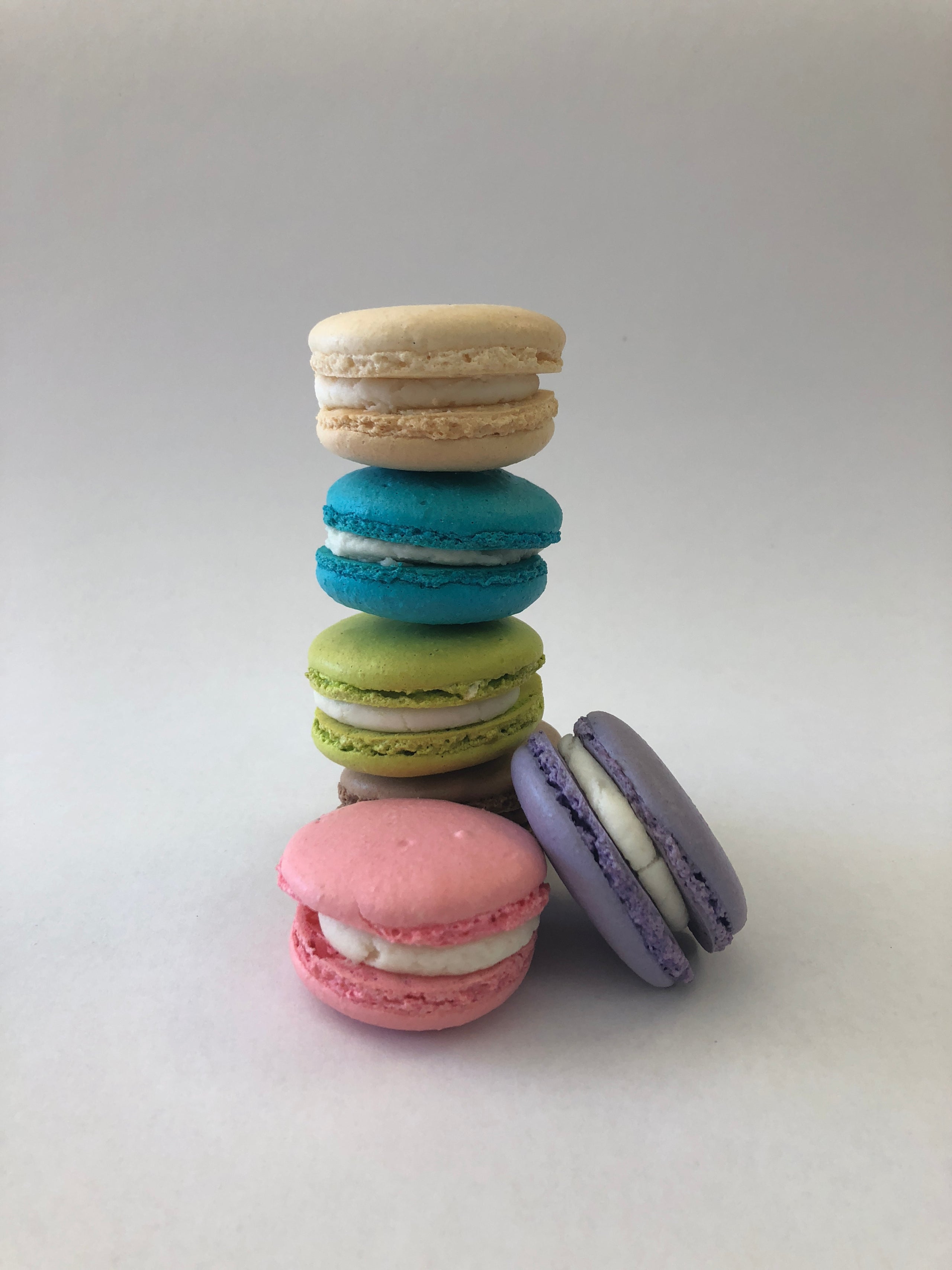 Single Macaron | Frosted Tops